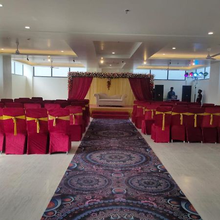 Hotel The Golf 1 Lucknow Esterno foto