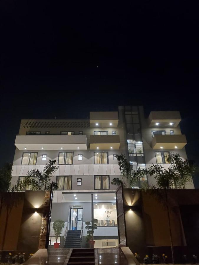 Hotel The Golf 1 Lucknow Esterno foto