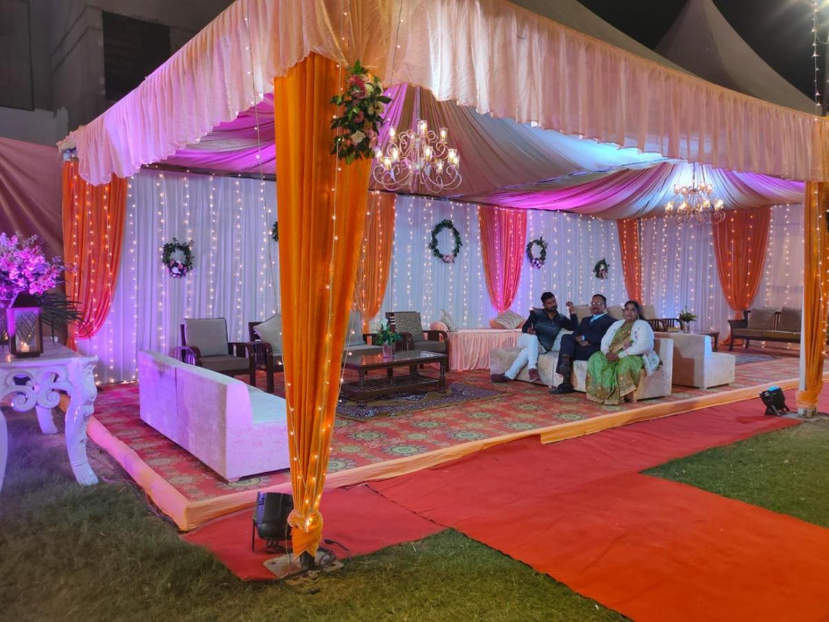 Hotel The Golf 1 Lucknow Esterno foto