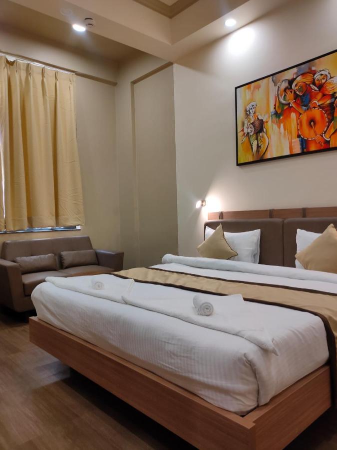 Hotel The Golf 1 Lucknow Esterno foto