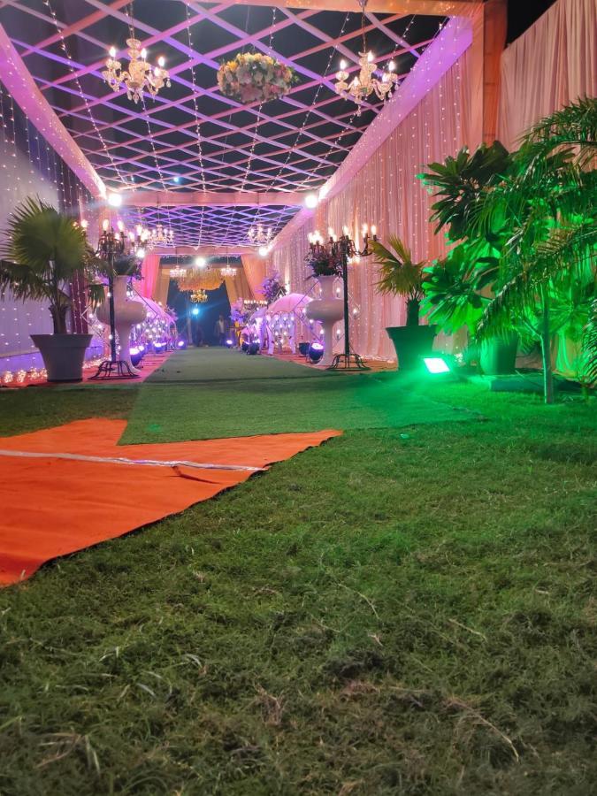 Hotel The Golf 1 Lucknow Esterno foto